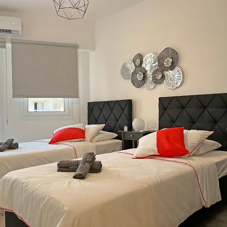 Albert's Center 101 Apartment Larnaca