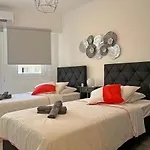 Albert's Center 101 Apartament Larnaca